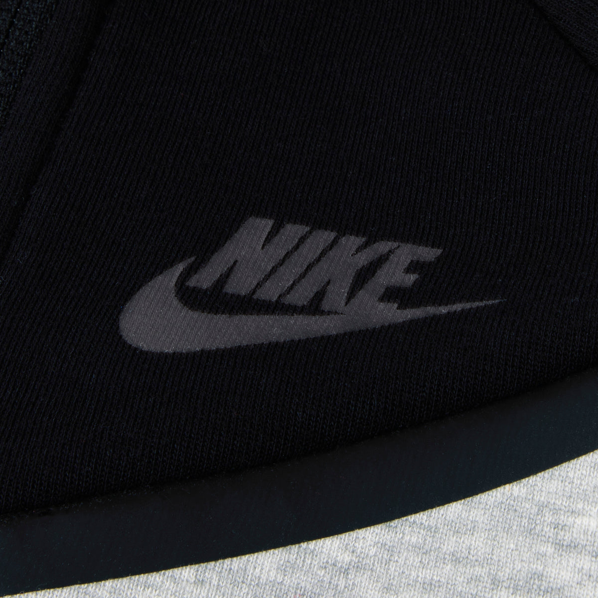 NIKE ENSEMBLE TECH FLEECE