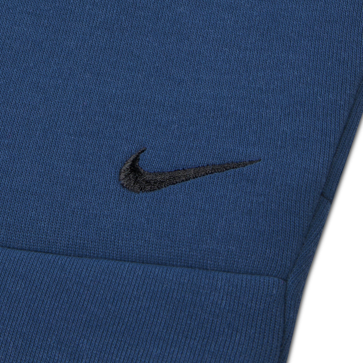 NIKE ENSEMBLE TECH FLEECE